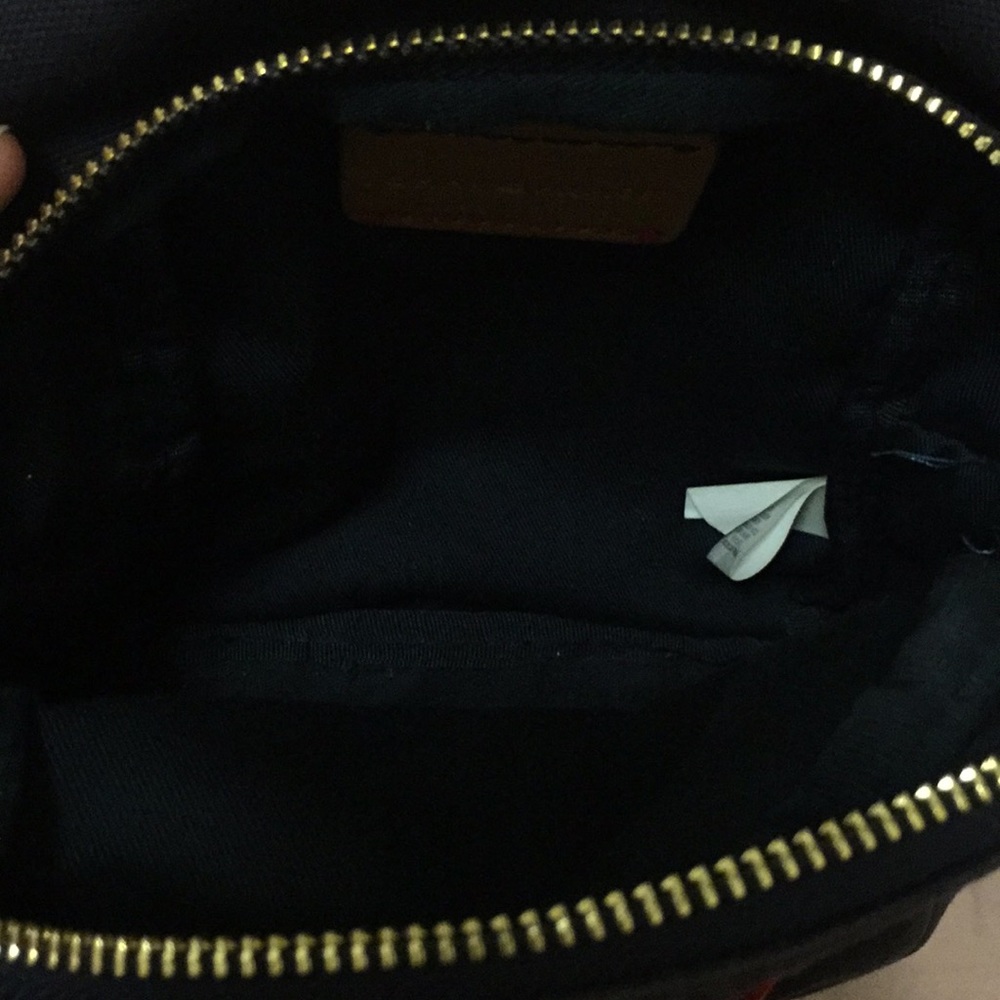 crossover bag - Picture 3 of 8